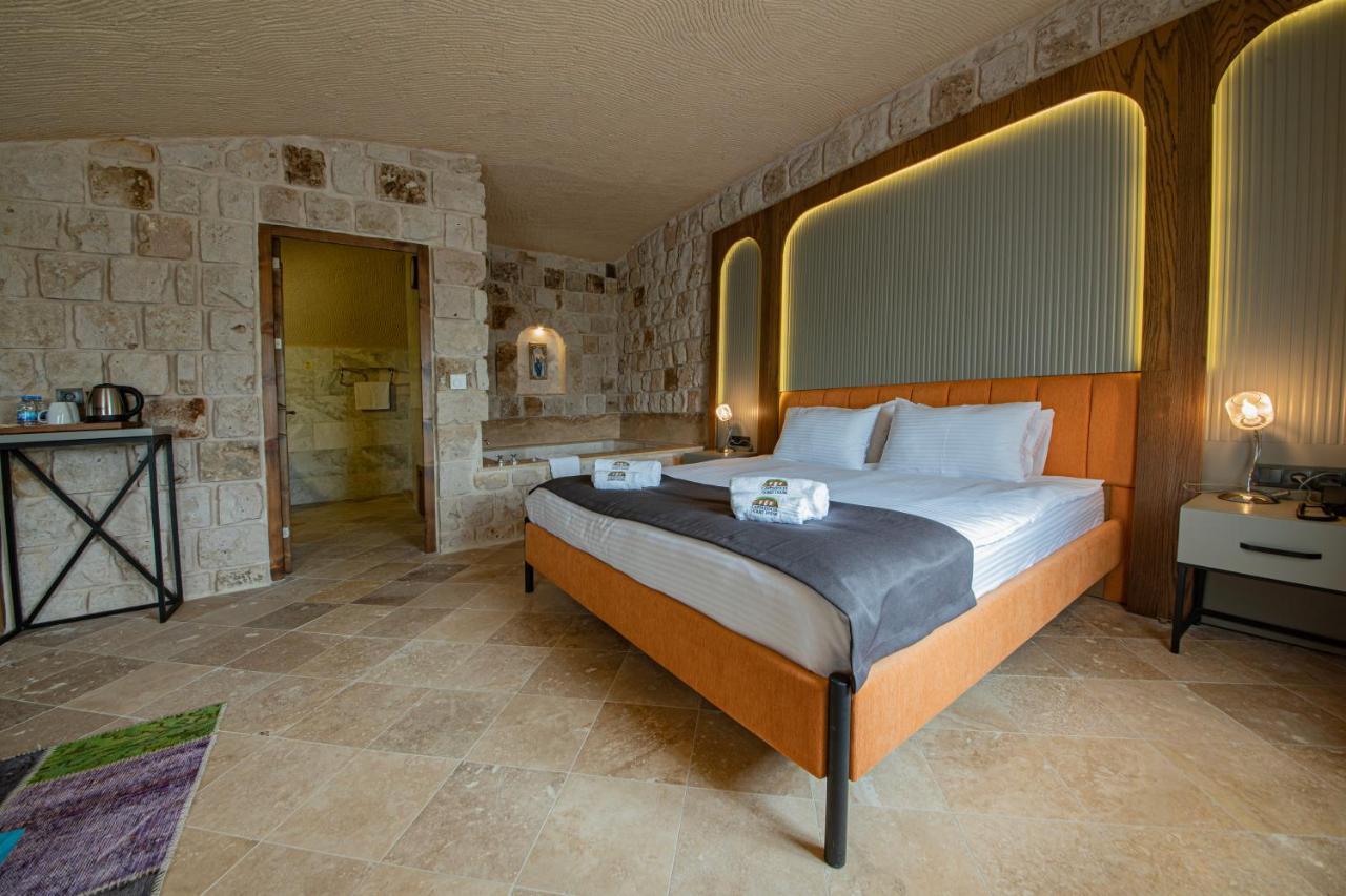 Cappadocia Hobbit House Hotel Nevsehir Exterior photo
