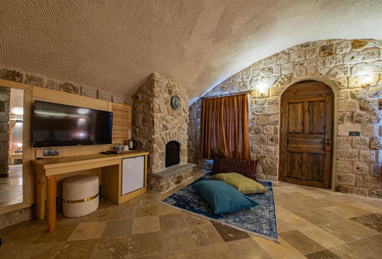 Cappadocia Hobbit House Hotel Nevsehir Exterior photo