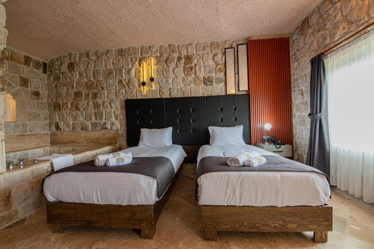 Cappadocia Hobbit House Hotel Nevsehir Exterior photo