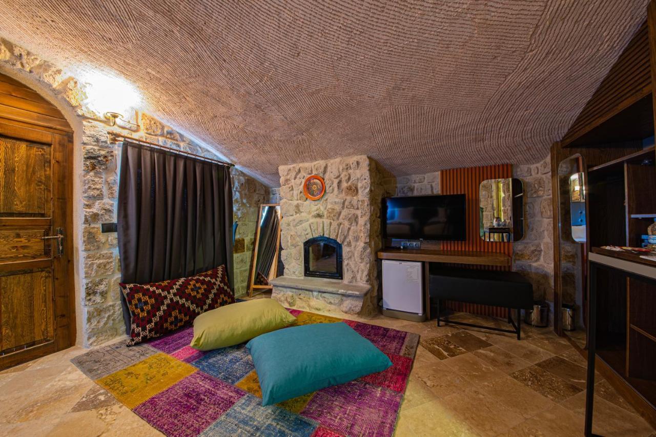 Cappadocia Hobbit House Hotel Nevsehir Exterior photo